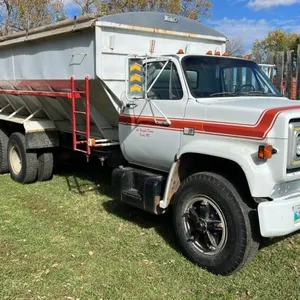 1982,  Chev 70 t/a truck, 6,000 showing,  VIN: 1GBN7D4E7CV130898, Owner: David W Wright, Seller: Fraser Auction ______________________