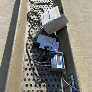 Real Industries 90”L x 24.5”W aluminum scale platform