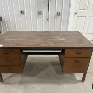 Wooden Office Desk
 UNRESERVED