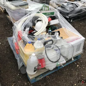 Pallet w/ Microwave, Sprayers & Cleaning Products
 UNRESERVED
