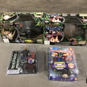 Misc. Figurines 
 UNRESERVED