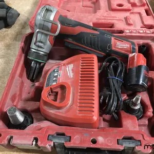 Milwaukee Cordless Pro Pex, Expansion Tool, Charger and Battery 
 UNRESERVED