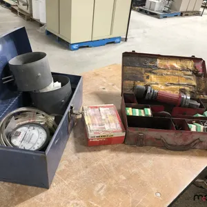 Hilti Ram Set, Box of Nail & Accessories, Magnehelic Pressure Gauge
 UNRESERVED