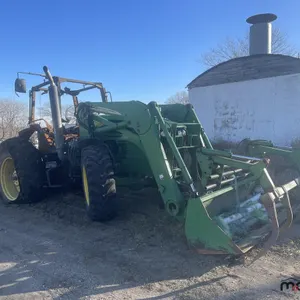 INSURANCE SALVAGE: 2004 John Deere 7720 Tractor w/ Loader
 UNRESERVED