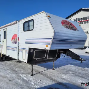 2000 Thor Ind. Tahoe Transport T/A Toy Hauler Trailer
 UNRESERVED