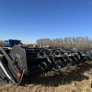 2001 MacDon 972 Flex Draper Header
 UNRESERVED
