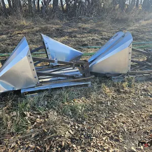 (4) Crop Separators
 UNRESERVED