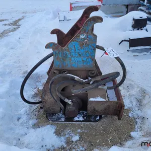 Excavator Packer
 UNRESERVED