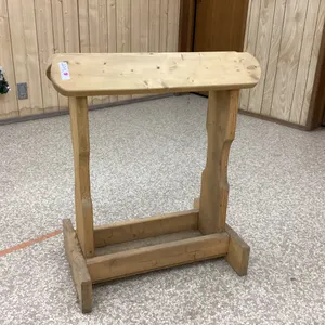 WOOD SADDLE STAND
