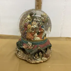MUSICAL NATIVITY WATER GLOBE W/ REVOLVING INNER BASE