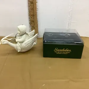 SNOWBABIES "FLY ME TO THE MOON" ORNAMENT