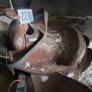 15" Saddle 
 UNRESERVED