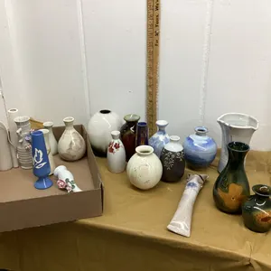 BOX W/ VARIOUS POTTERY VASES