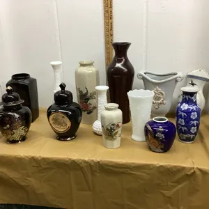 COLLECTION OF VASES -