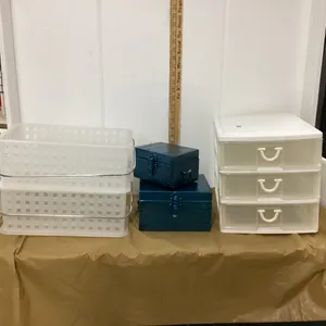 STORAGE CONTAINERS