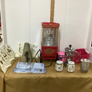 NOSTALGIA TABLE TOP POPCORN MAKER, MINI MANDOLIN, "HIS & HERS" HOOKS, EPICURE SPICES