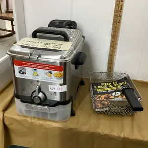 T-FALL DEEP FRYER & COOKBOOK
