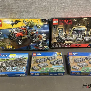 Batman Lego Sets and Lego City Tracks
 UNRESERVED