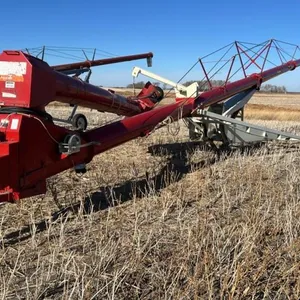 Buhler/Farm King 1370 pto hopper swing auger, S/N-21912659