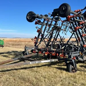 34’ Flexi-Coil 800 tillage, S/N M046109