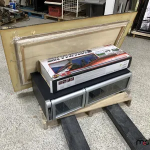 Wine Cooler, Art, RC Helicopter & More
 UNRESERVED