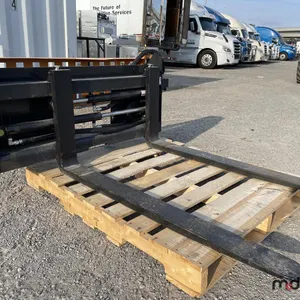 2024 Wolverine Hydraulic Forks (PFA-11-3300G)
 UNRESERVED