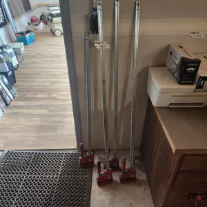 (4) Bessey Wood Clamps
 UNRESERVED