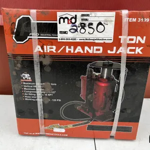 Camco 20-Ton Air/Hand Bottle Jack
 UNRESERVED