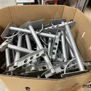 Table Legs 
 UNRESERVED