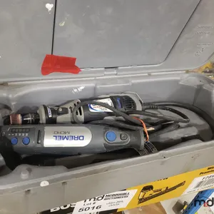 Dremel
 UNRESERVED
