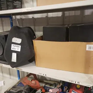 Speakers, Sub and Sub Box
 UNRESERVED