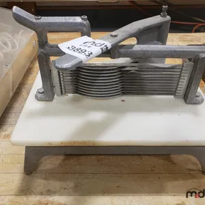 Tomato Slicer
 UNRESERVED