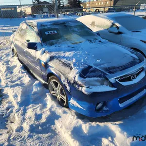 SALVAGE UNIT: 2001 Mazda MP3 Car (Blue)
 UNRESERVED