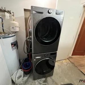 LG ThinQ Washer and Dryer Combo
 UNRESERVED