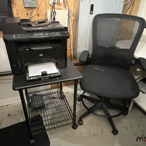 Printer, Cabinet & Chair
 UNRESERVED