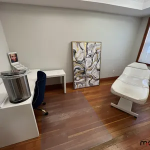 Desk, Chair & Artwork
 UNRESERVED