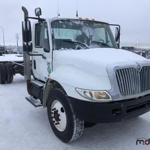 2003 International DT466 4300 Heavy Truck