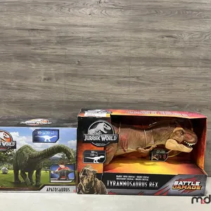 (2) Jurassic World Dinosaurs
 UNRESERVED