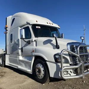 2018 Freightliner Cascadia Sleeper T/A Semi Truck