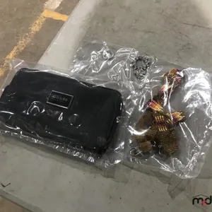 Wallet & Jewelry
 UNRESERVED