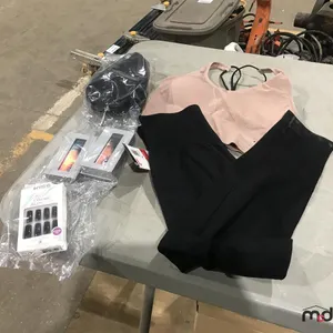 Exercise Clothes, Bag, Nails & Eyelashes
 UNRESERVED