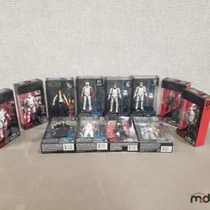 Box w/ Star Wars The Black Series Misc. Character Figures 
 UNRESERVED