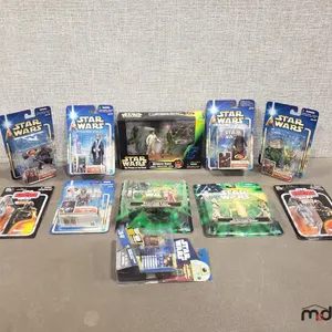 Box w/ Star Wars Misc. Action Figures & Boba Fett Figures
 UNRESERVED
