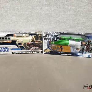 Star Wars General Grievous Blaster & Boba Fett's Blaster
 UNRESERVED