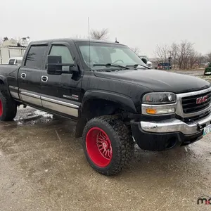 2003 GMC Sierra 2500 HD Crew Cab Truck