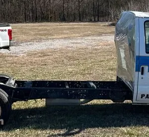 2009 Ford E450 van cab and chassis