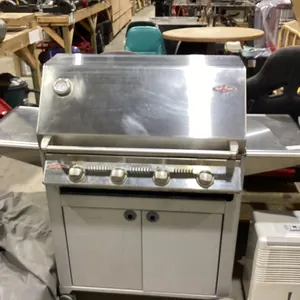 BEEFEATER BBQ W/COVER