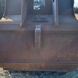 Hensley excavator bucket