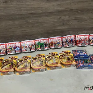 Marvel, Indiana Jones Action Figures and NHL Figurines
 UNRESERVED