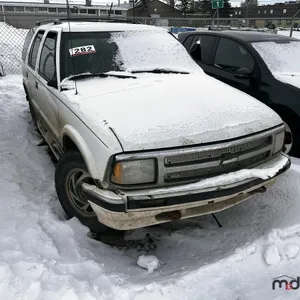 SALVAGE UNIT: 1997 Chevrolet Blazer SUV (White)
 UNRESERVED